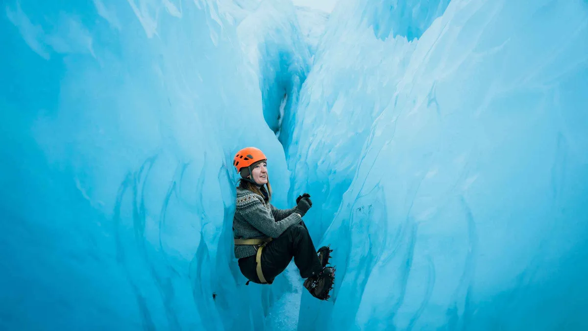 Blue Ice Maze Crevasse Tour on Falljökull: Review